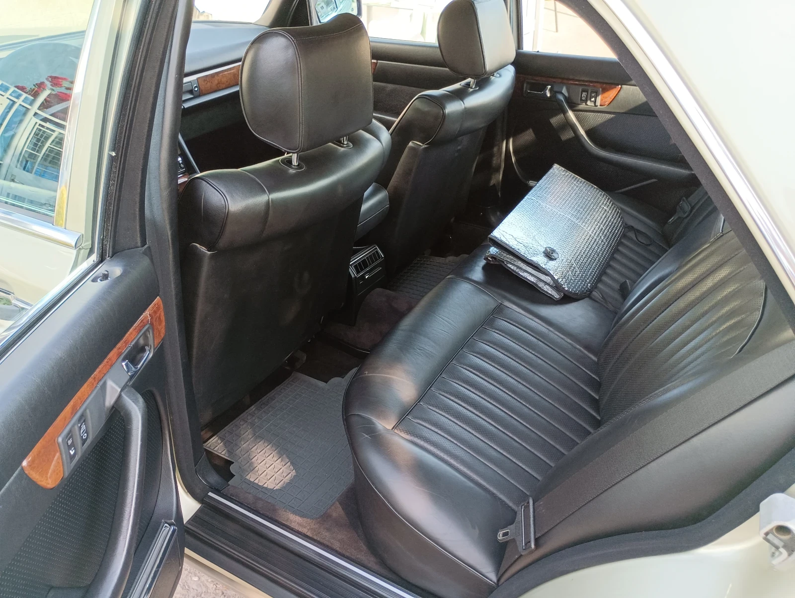Mercedes-Benz 126 300 SE 188к.с , снимка 8 - Автомобили и джипове - 55177344