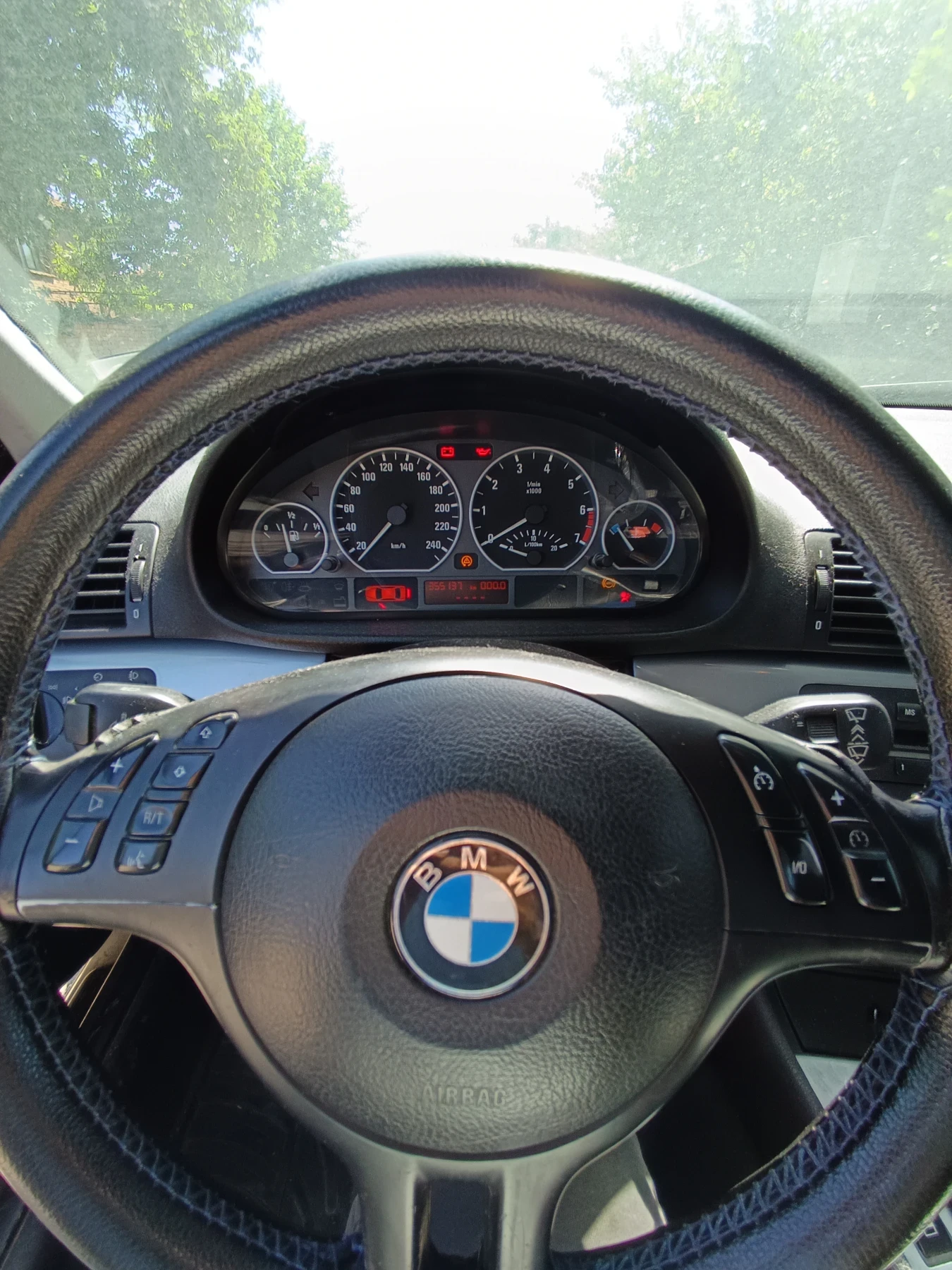 BMW 320, снимка 14 - Автомобили и джипове - 55404106