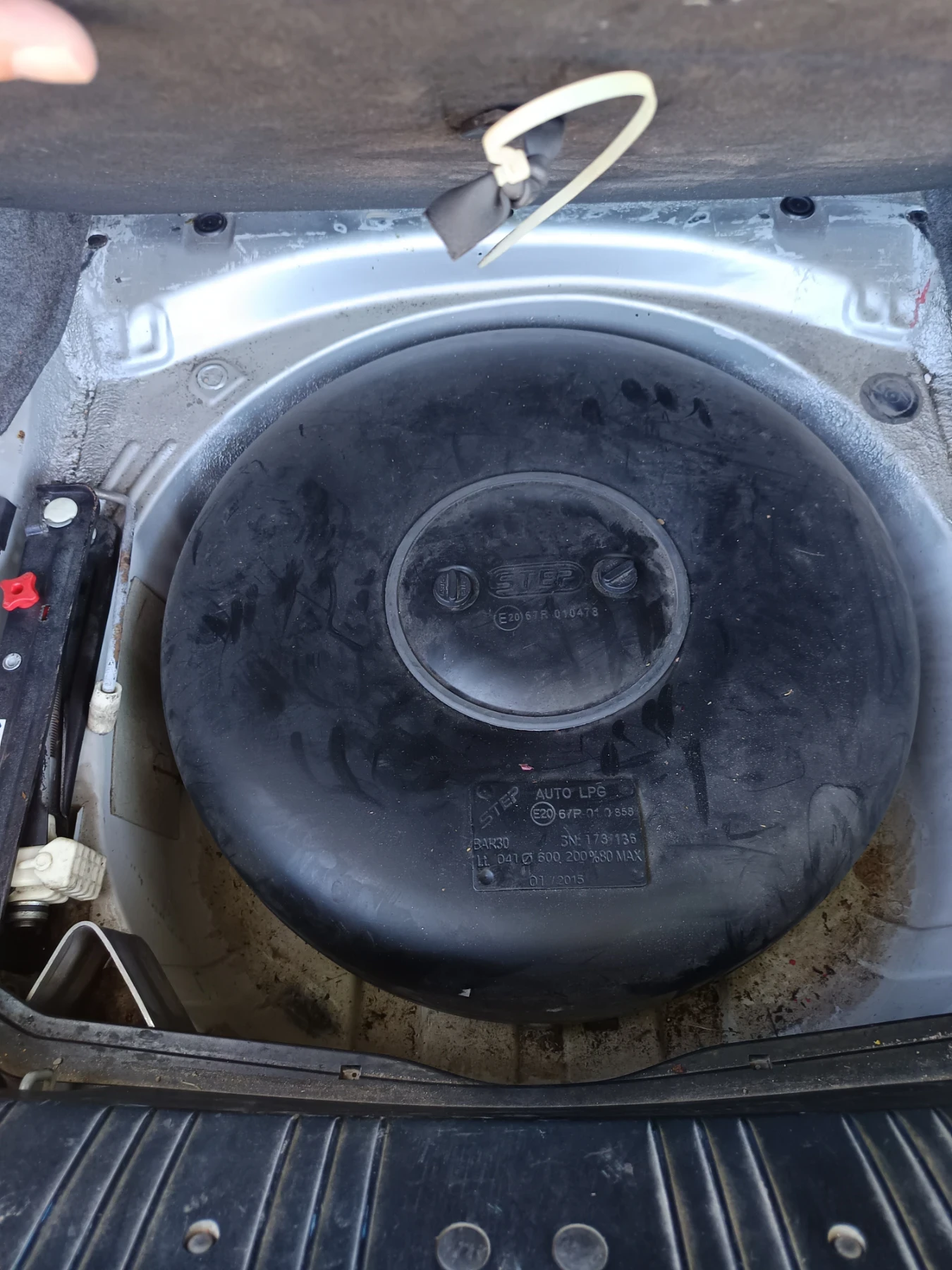 BMW 320, снимка 16 - Автомобили и джипове - 55404106