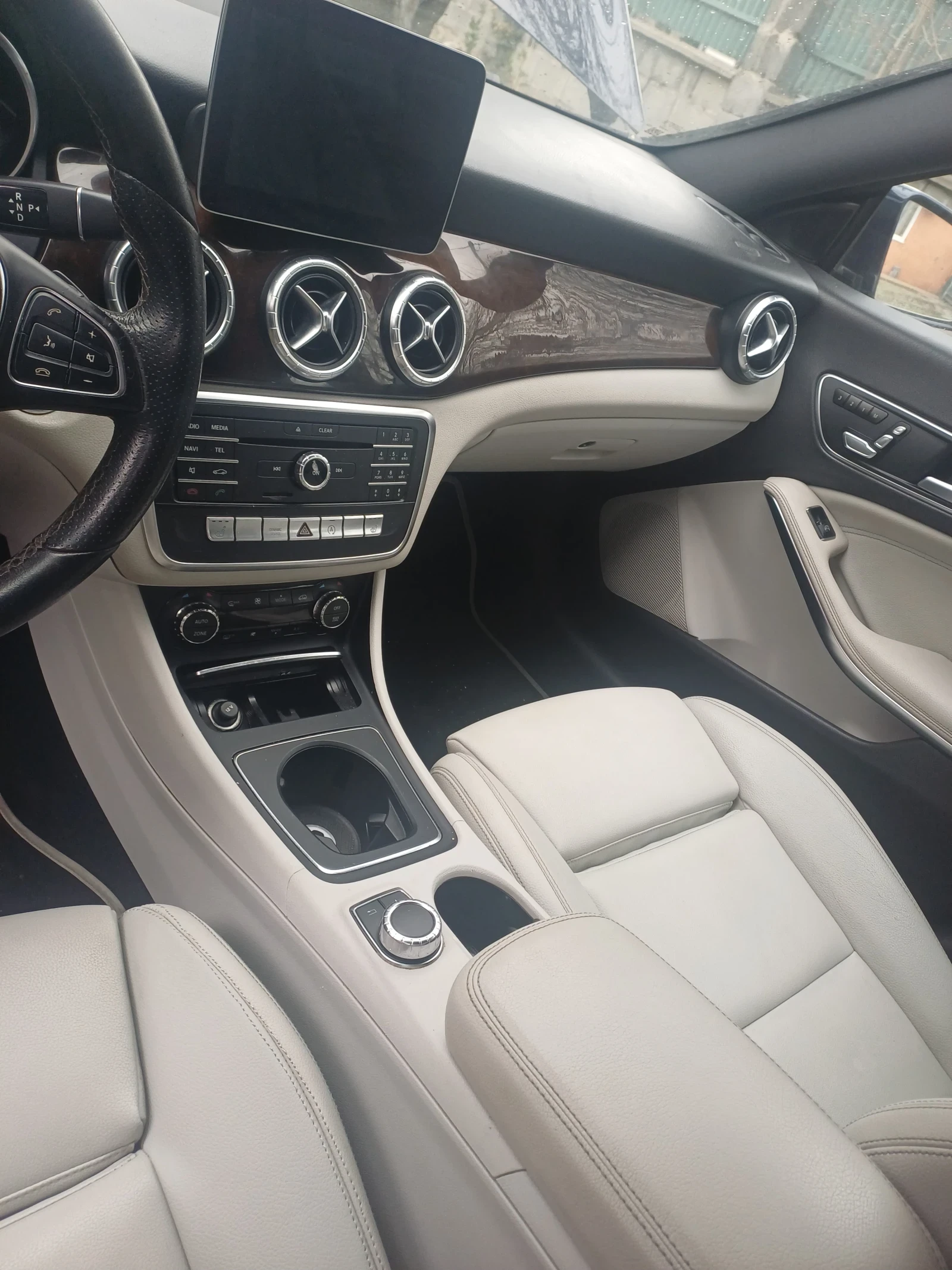 Mercedes-Benz CLA 250 2.5 benzin