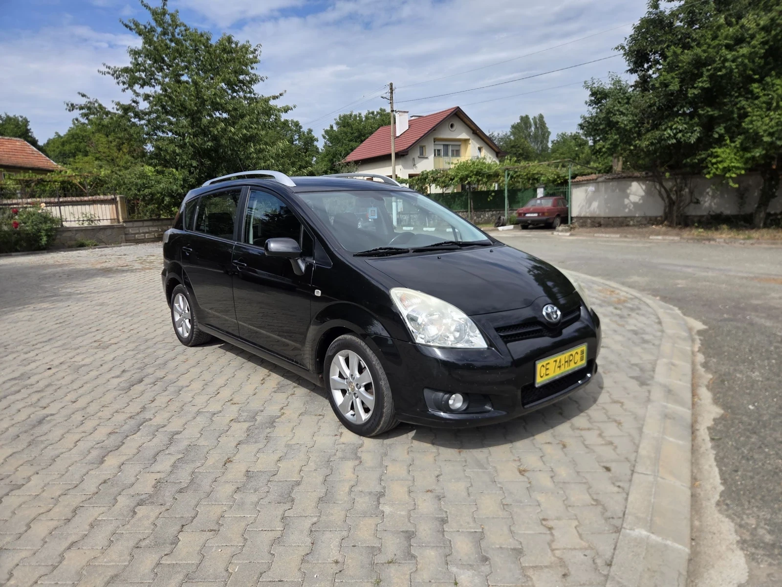 Toyota Corolla verso 2.2, снимка 7 - Автомобили и джипове - 55435442