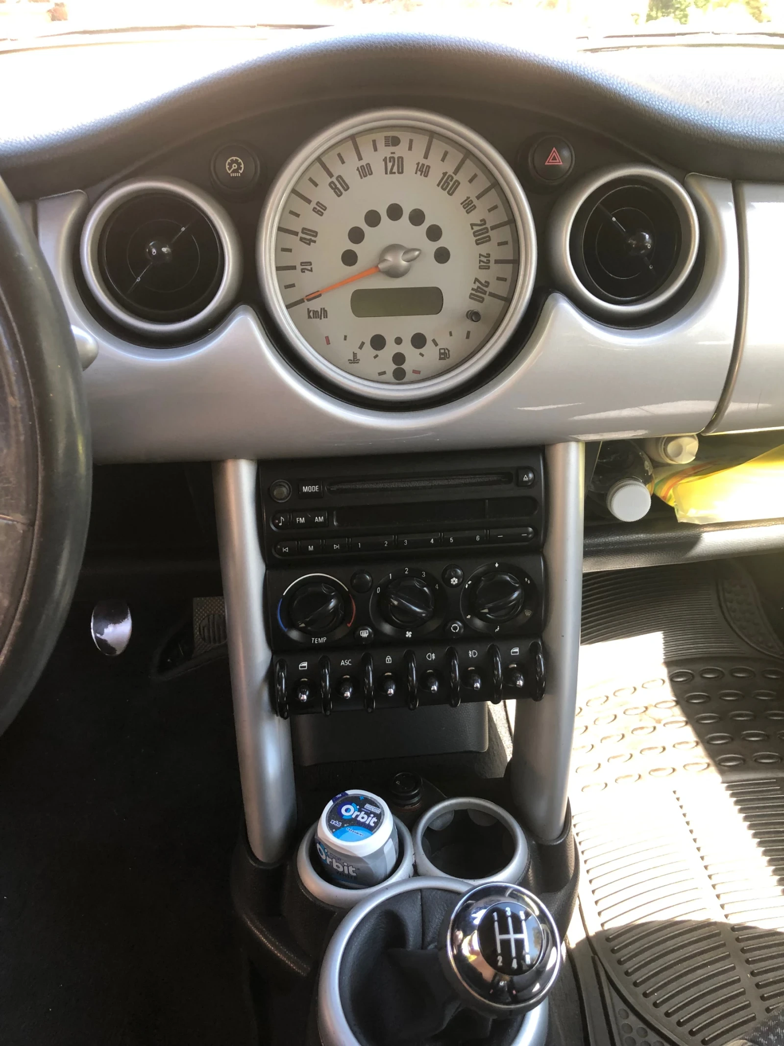 Mini Cooper 1.6 16v, снимка 8 - Автомобили и джипове - 55950870