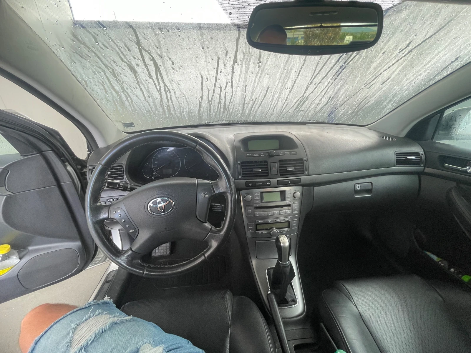 Toyota Avensis 2.0 D4D, снимка 8 - Автомобили и джипове - 55986332