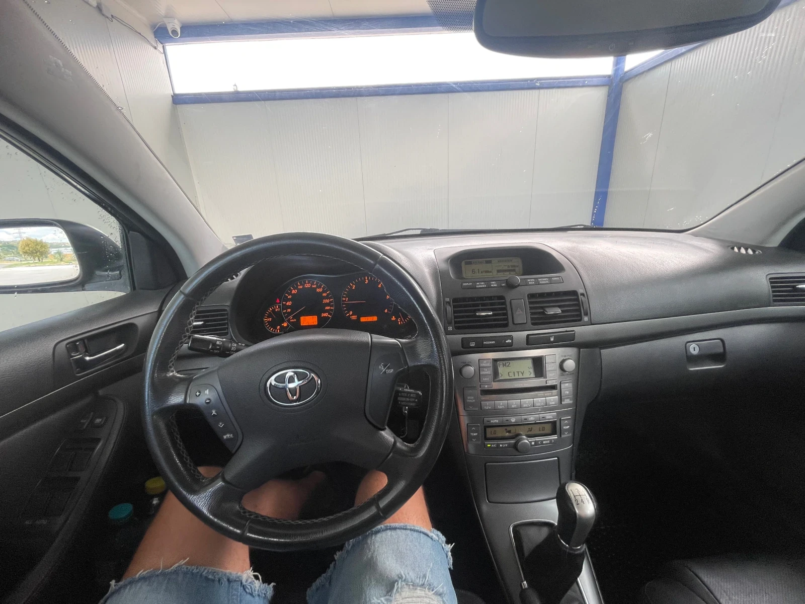 Toyota Avensis 2.0 D4D, снимка 5 - Автомобили и джипове - 55986332