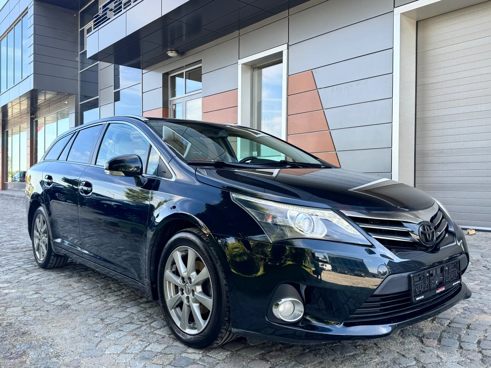 Toyota Avensis 2.0d 124�� Facelift | Mobile.bg � ����������� 3