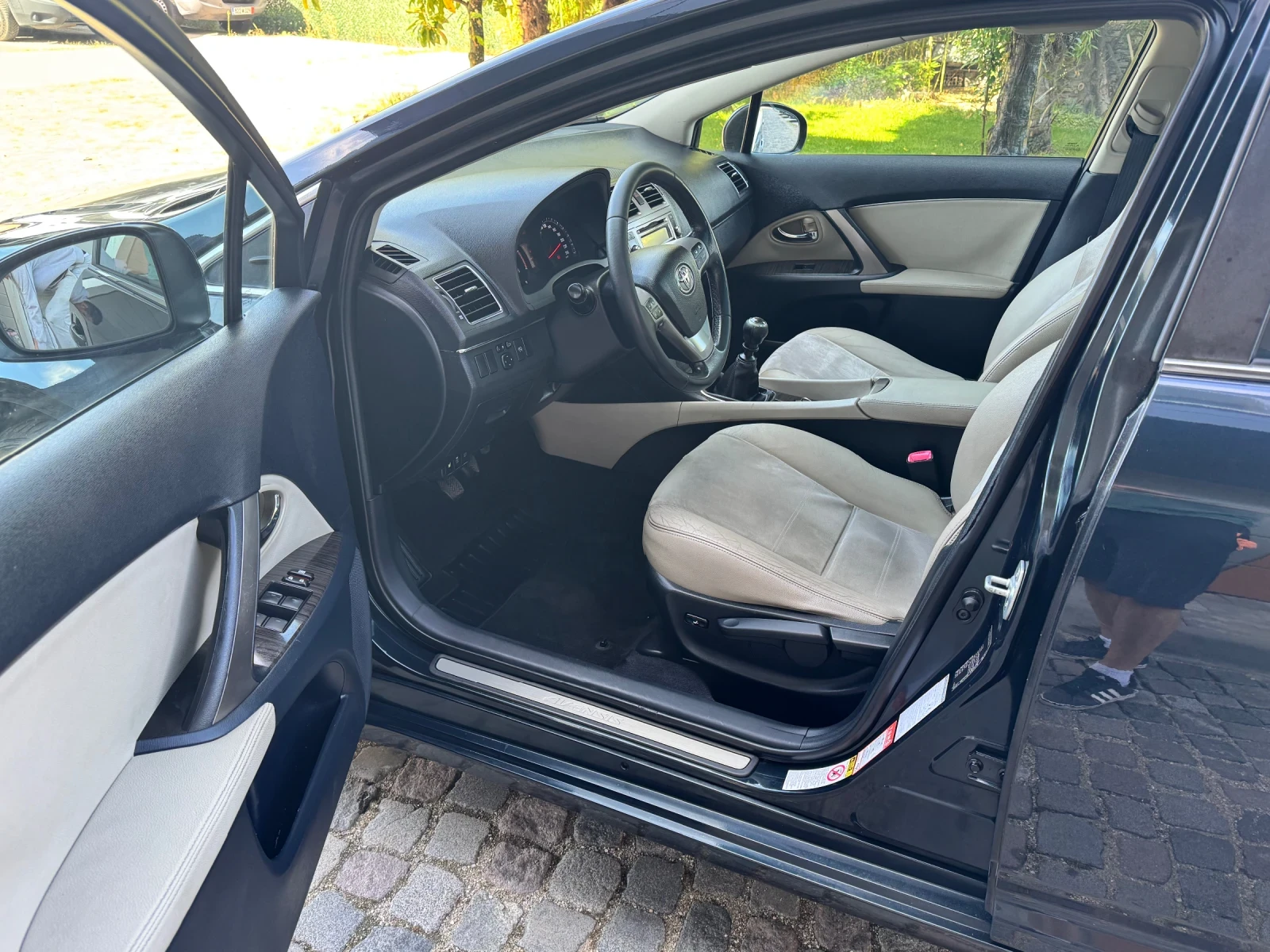 Toyota Avensis 2.0d 124�� Facelift | Mobile.bg � ����������� 8