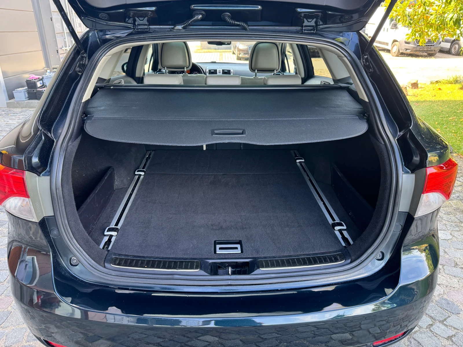 Toyota Avensis 2.0d 124�� Facelift | Mobile.bg � ����������� 15