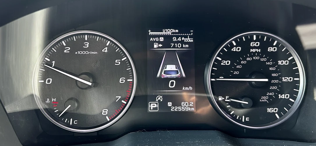 Subaru Outback 2.5 AWD CVT, снимка 10 - Автомобили и джипове - 56674218