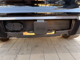 Jeep Grand cherokee SUMMIT * БЯЛА КОЖА * HARMAN * ТЕГЛИЧ * CARFAX, снимка 3