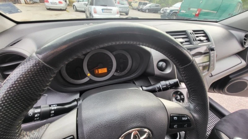 Toyota Rav4 2.2 D4D 150k.с., снимка 15 - Автомобили и джипове - 46497765