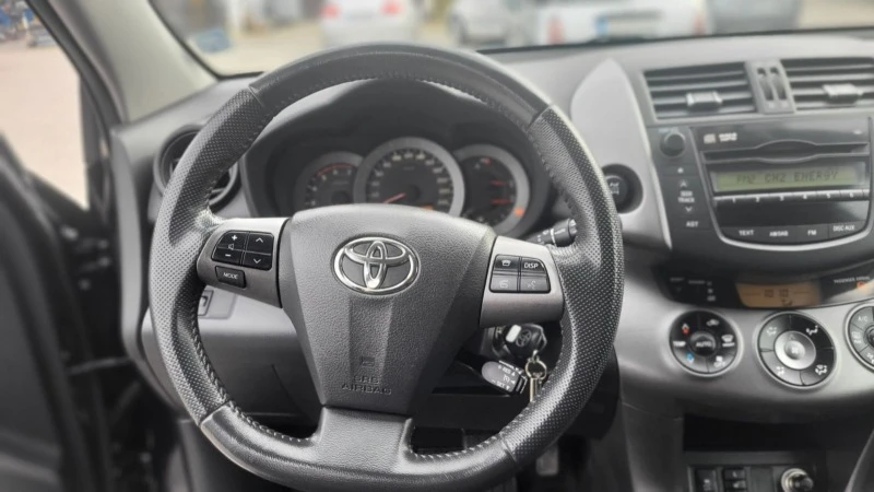 Toyota Rav4 2.2 D4D 150k.с., снимка 14 - Автомобили и джипове - 46497765