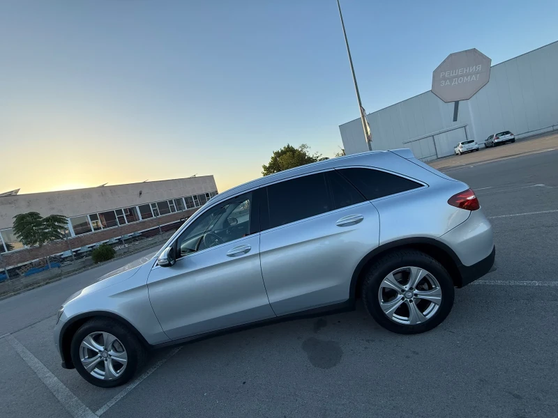 Mercedes-Benz GLC 250 AMG* LED* КОЖА* NAVI, снимка 12 - Автомобили и джипове - 51545726