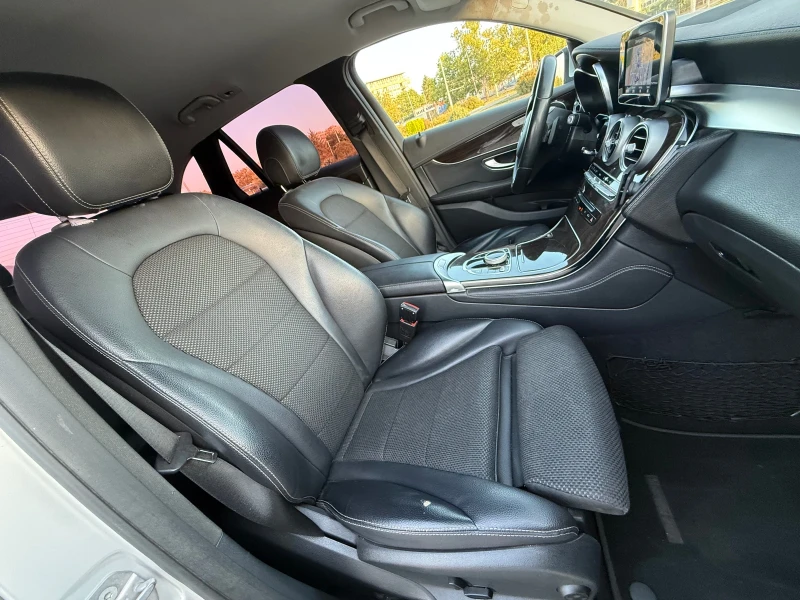 Mercedes-Benz GLC 250 AMG* LED* КОЖА* NAVI, снимка 7 - Автомобили и джипове - 51545726
