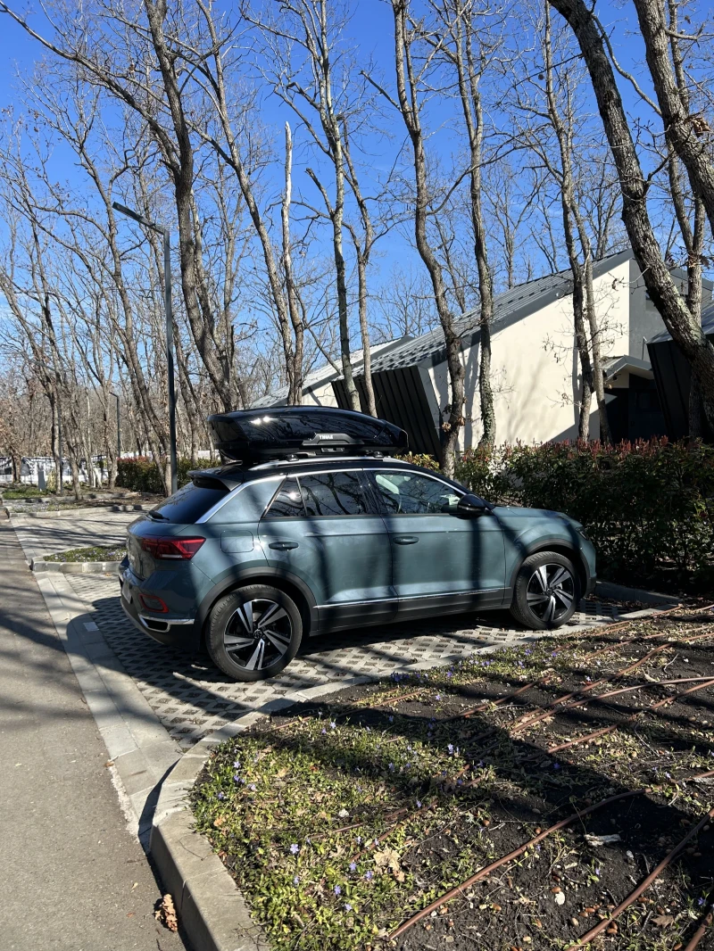 VW T-Roc, снимка 11 - Автомобили и джипове - 52541531