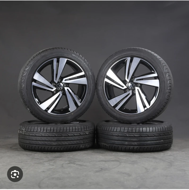 VW T-Roc, снимка 10 - Автомобили и джипове - 52541531