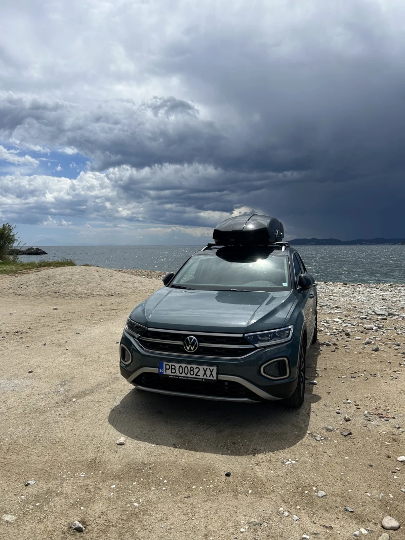 VW T-Roc, снимка 6 - Автомобили и джипове - 52541531