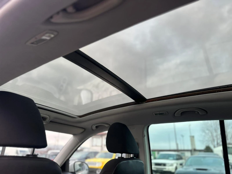 VW Tiguan / FACELIFT / GAS / PANO / , снимка 10 - Автомобили и джипове - 53165437