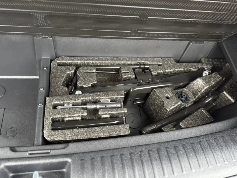 Kia Sorento 4х4 FULL EXSLUSIVE, снимка 12 - Автомобили и джипове - 53229899