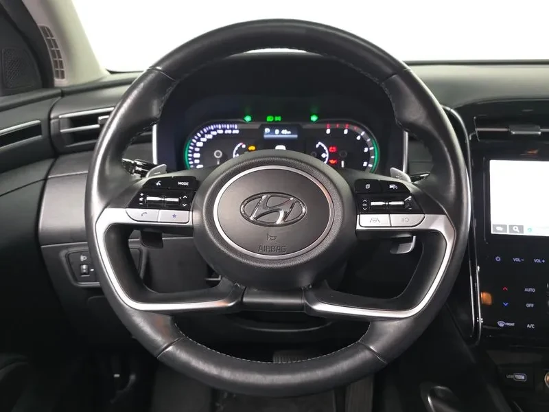 Hyundai Tucson 2.0 2WD PREMIUM, снимка 13 - Автомобили и джипове - 56293238