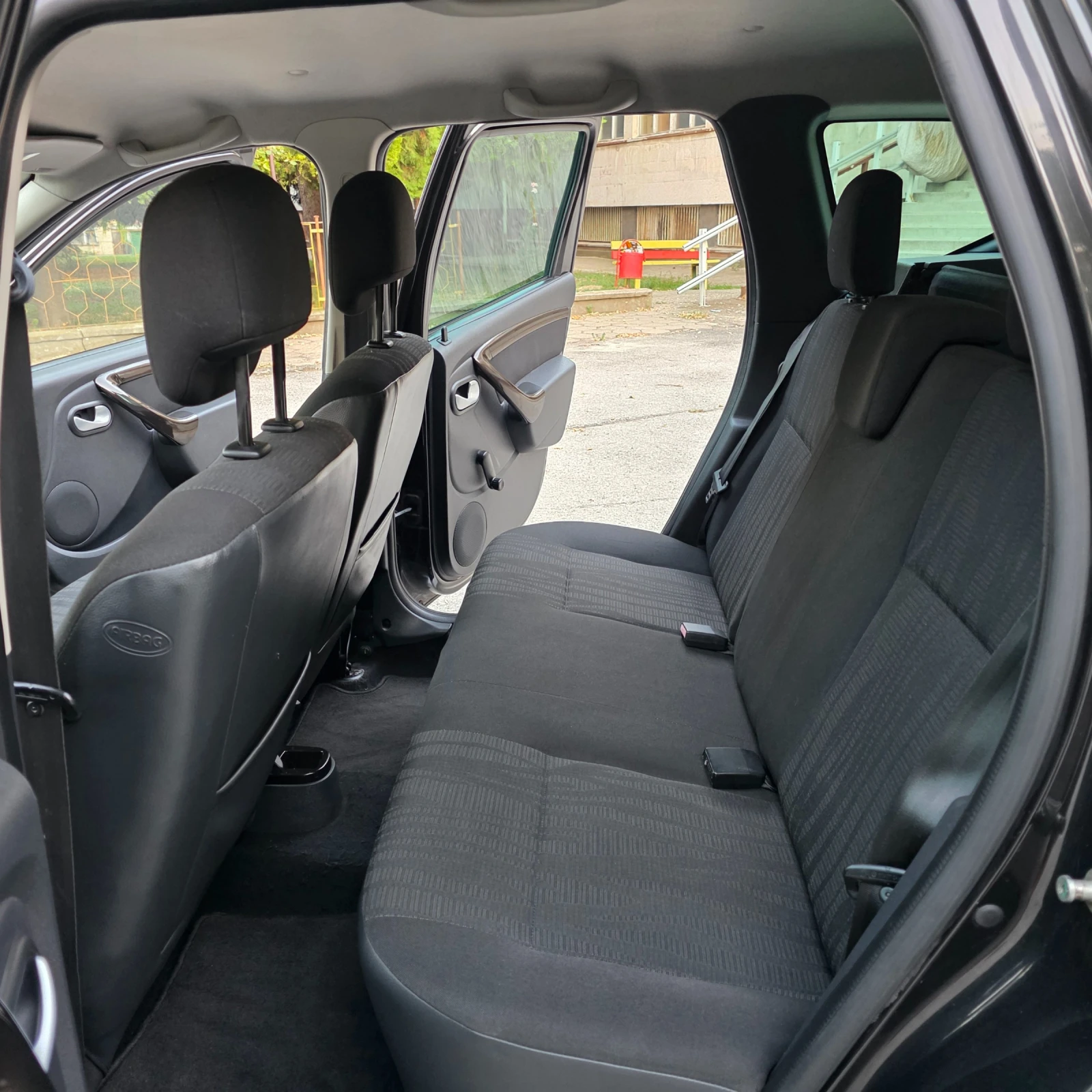 Dacia Duster 1.5 DCI  - изображение 10