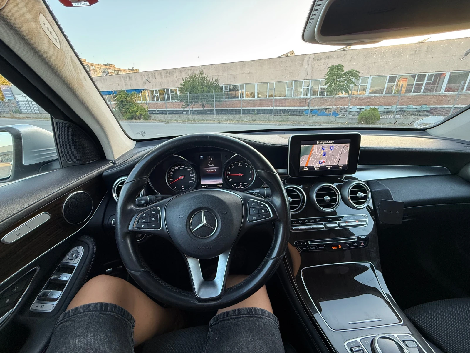 Mercedes-Benz GLC 250 AMG* LED* КОЖА* NAVI | Mobile.bg — изображение 13