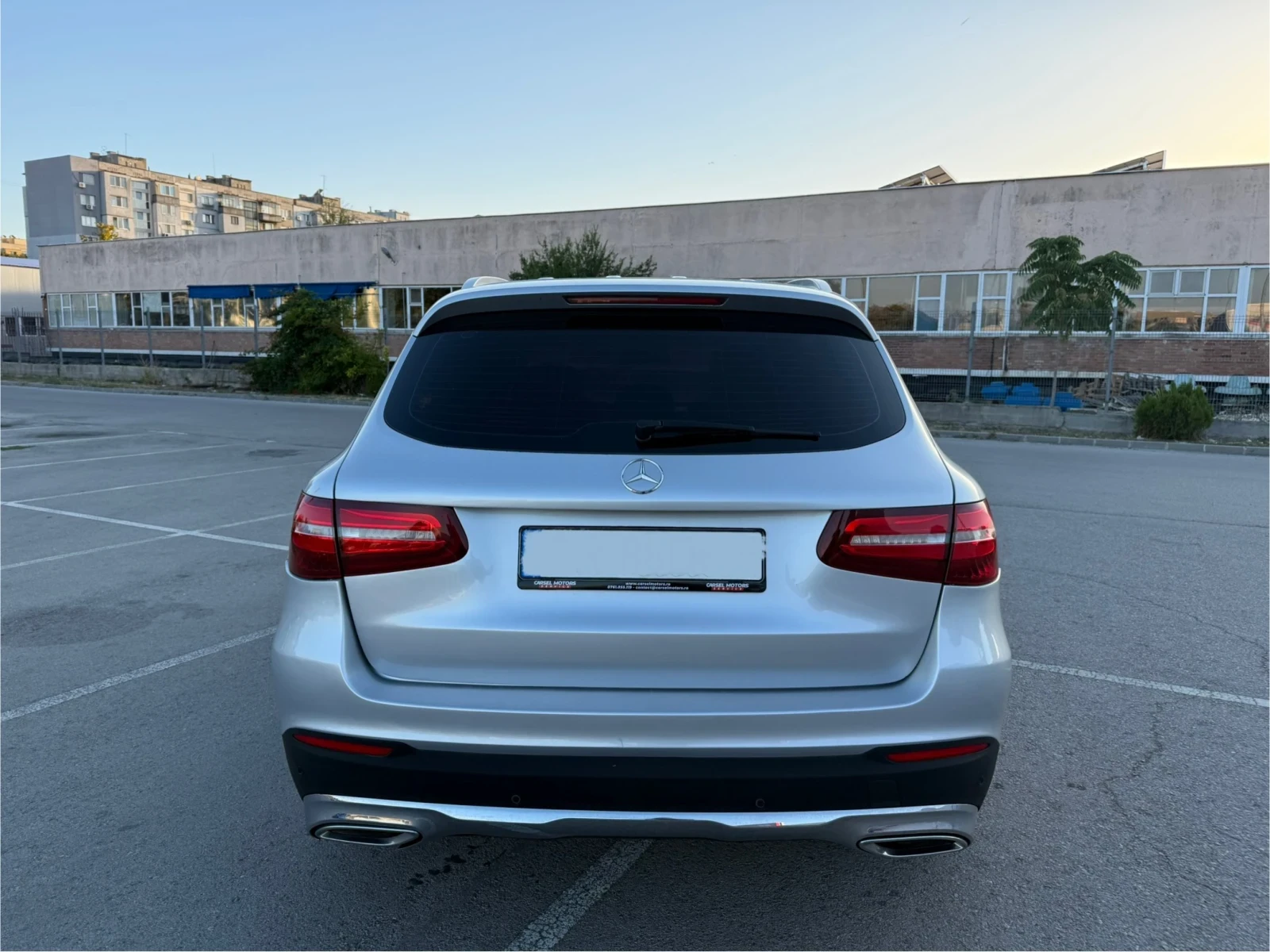 Mercedes-Benz GLC 250 AMG* LED* КОЖА* NAVI - изображение 10