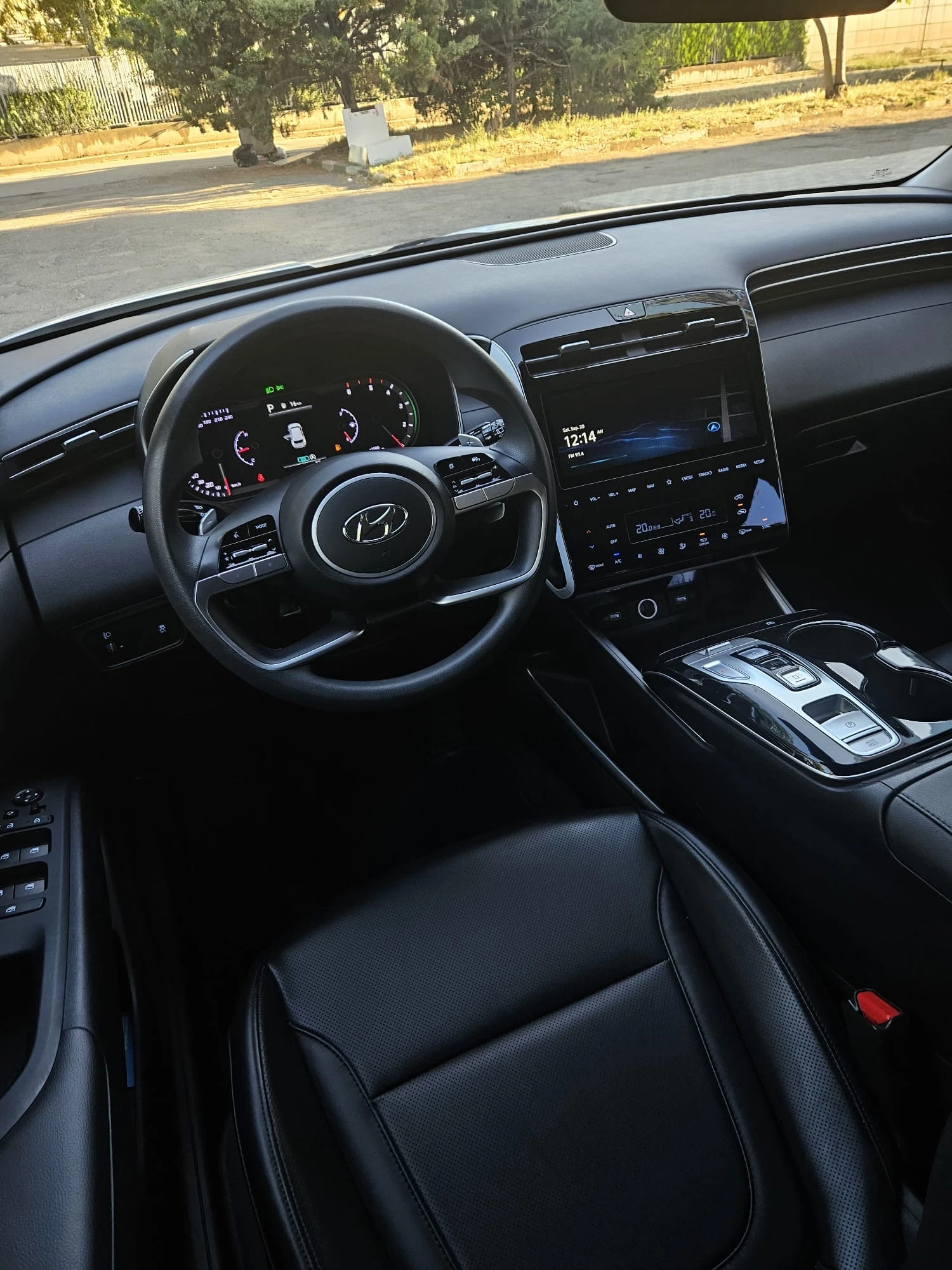 Hyundai Tucson 2.0 CRDI - изображение 9