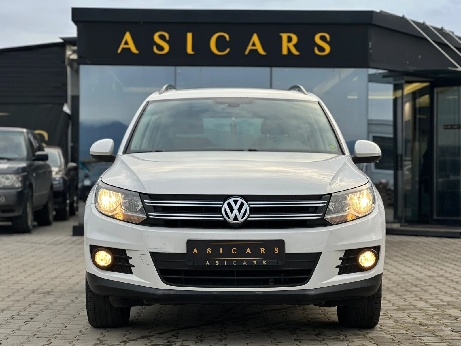 VW Tiguan / FACELIFT / GAS / PANO /  - изображение 8