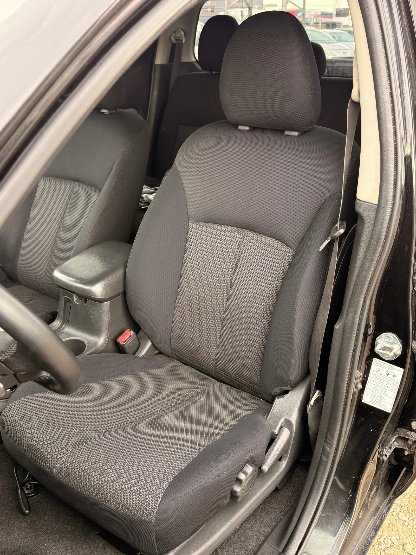 Mitsubishi L200 Автомат Лизинг , снимка 11 - Автомобили и джипове - 54010425