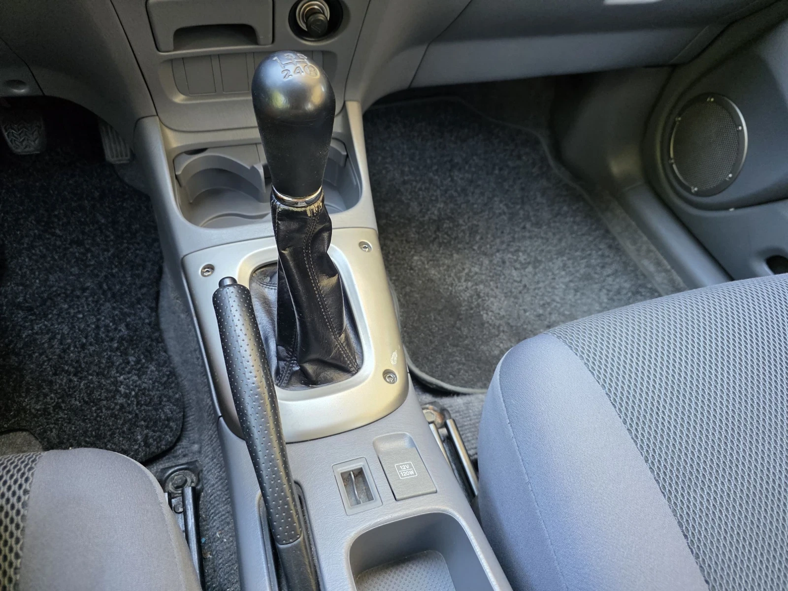 Toyota Rav4 2.0i, vvt-i, 4WD, , снимка 9 - Автомобили и джипове - 54796080