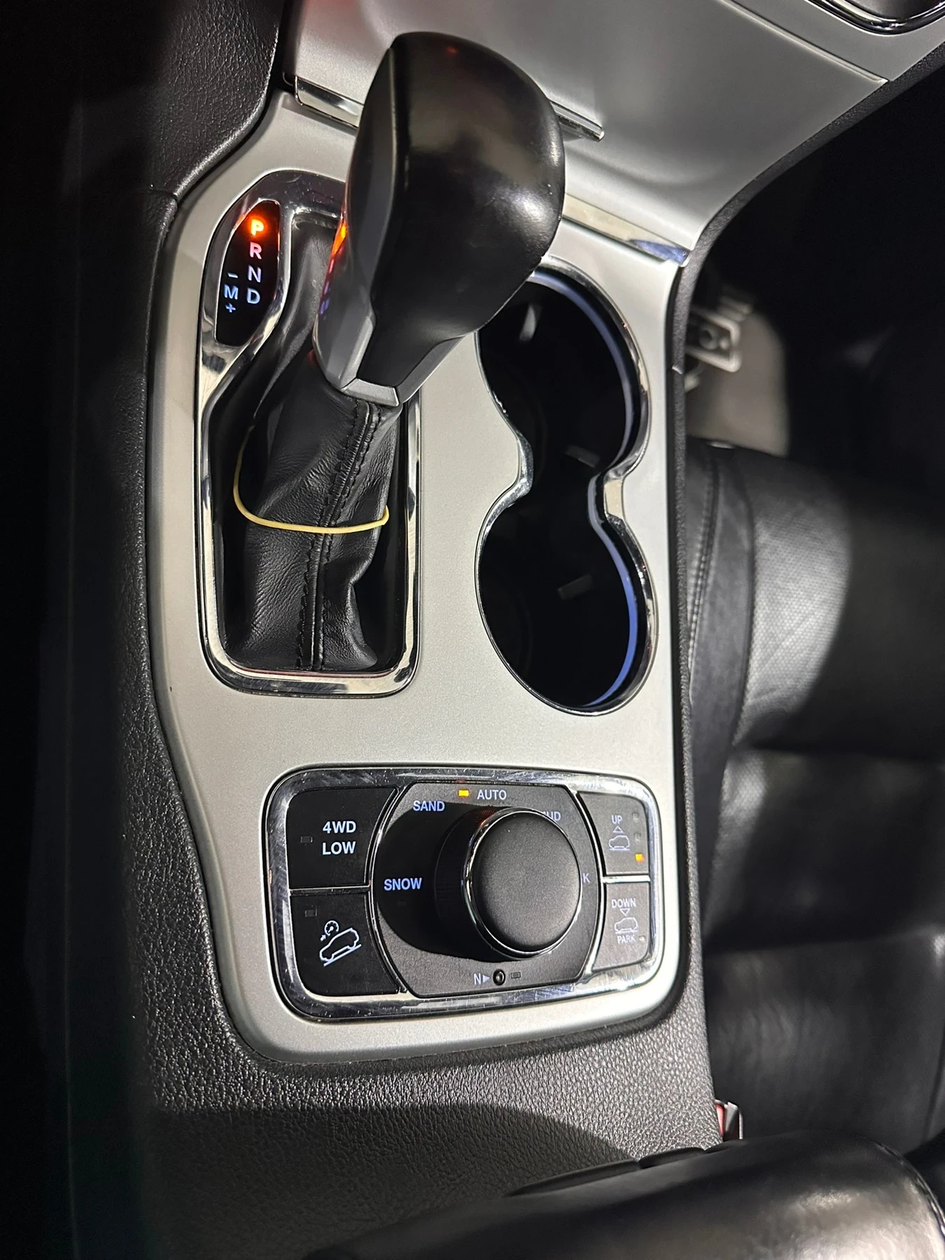 Jeep Grand cherokee 5.7i GAS , снимка 12 - Автомобили и джипове - 54697830