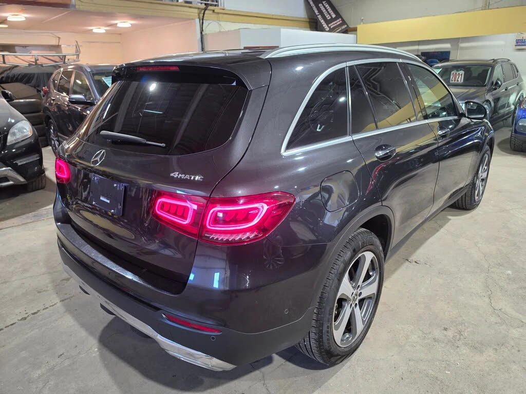 Mercedes-Benz GLC 300 4MATIC* DISTRONIC* LANE ASSIST* 360 КАМЕРИ* ПАНО, снимка 4 - Автомобили и джипове - 54998074