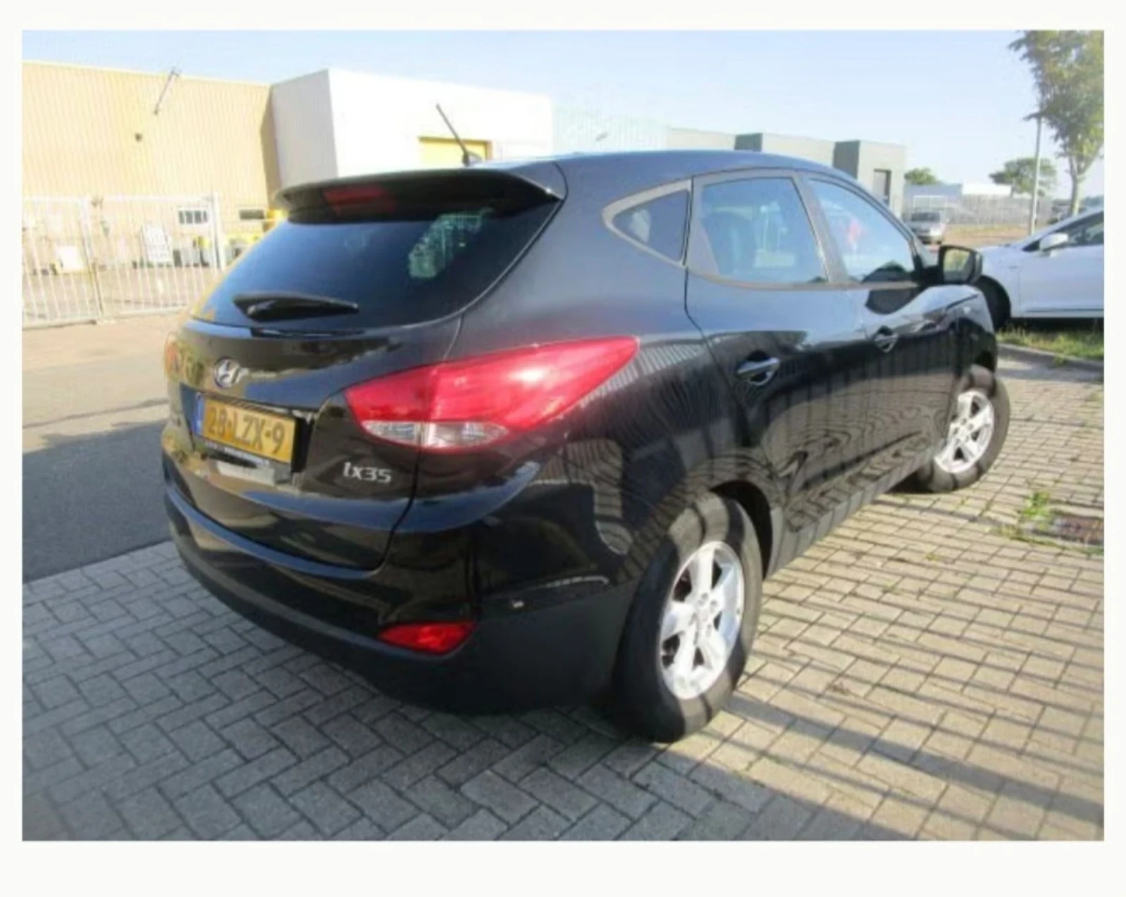 Hyundai IX35 2.0 BENZIN , снимка 3 - Автомобили и джипове - 55319518