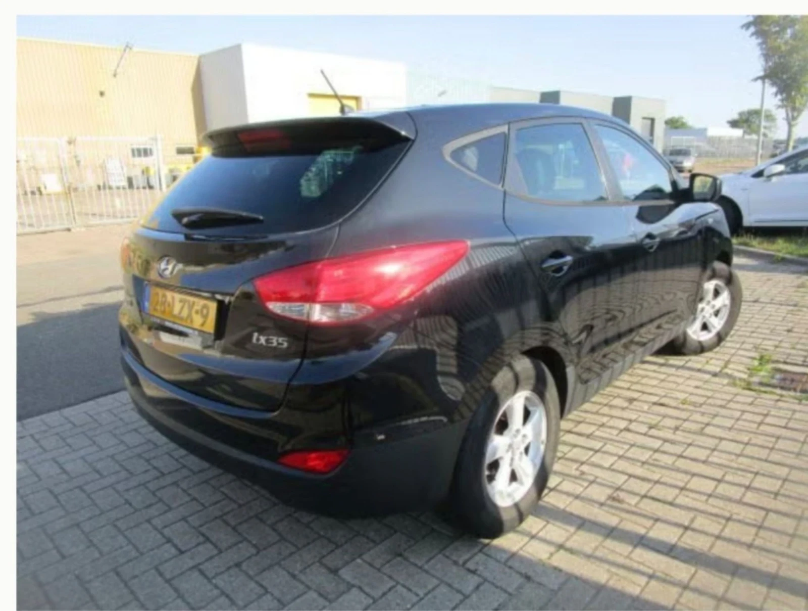 Hyundai IX35 2.0 BENZIN , снимка 4 - Автомобили и джипове - 55319518