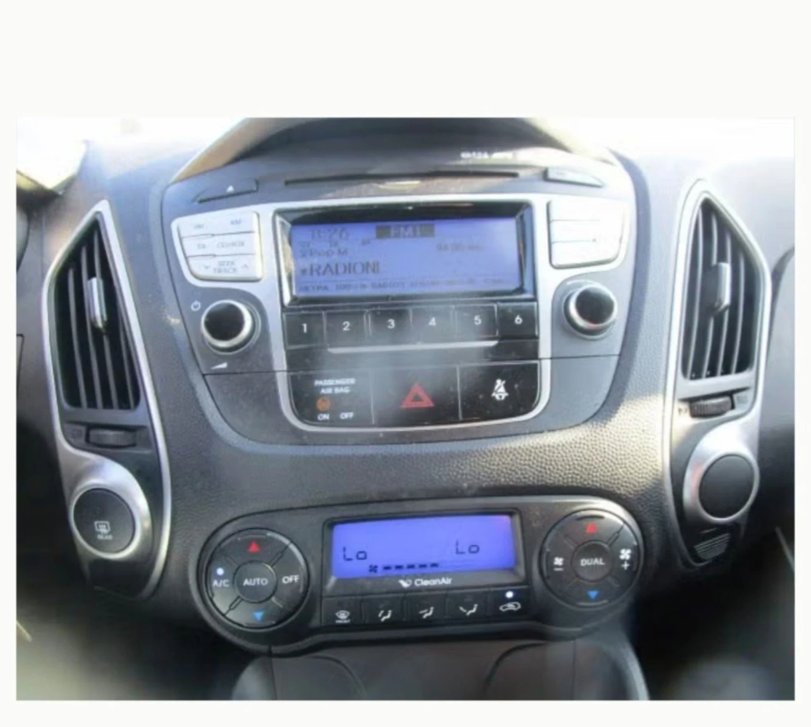 Hyundai IX35 2.0 BENZIN , снимка 8 - Автомобили и джипове - 55319518