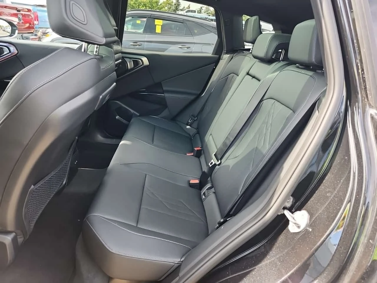 BMW X3 30 xDrive / Harman Kardon / Carfax / Автокредит , снимка 3 - Автомобили и джипове - 56168881