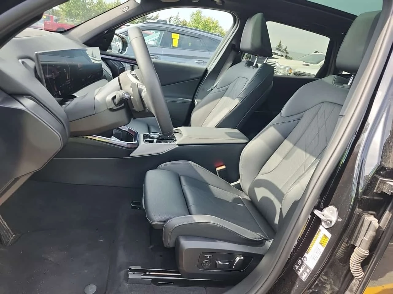 BMW X3 30 xDrive / Harman Kardon / Carfax / Автокредит , снимка 2 - Автомобили и джипове - 56168881