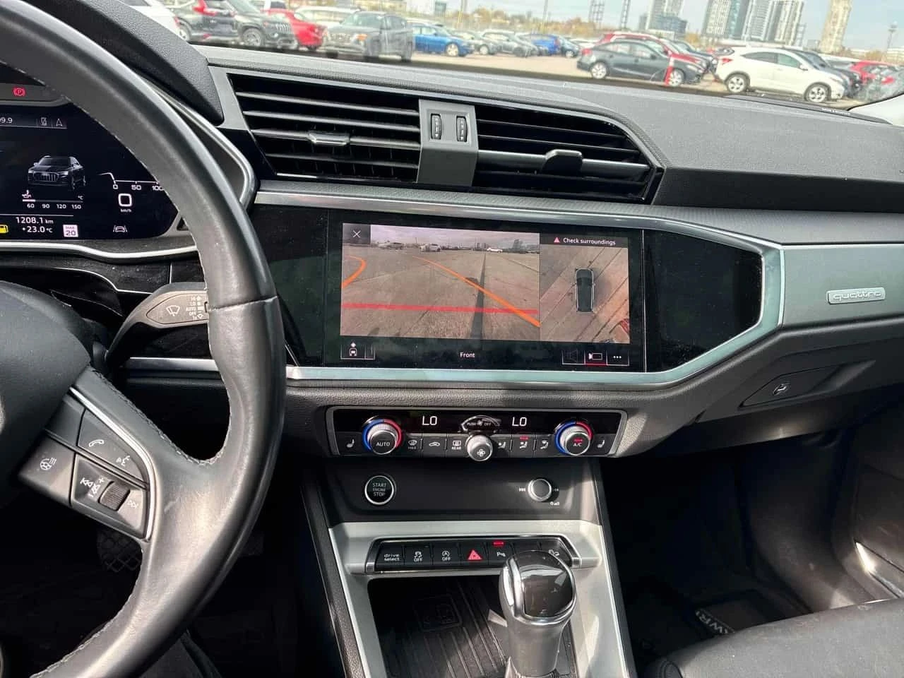 Audi Q3, снимка 9 - Автомобили и джипове - 56730284