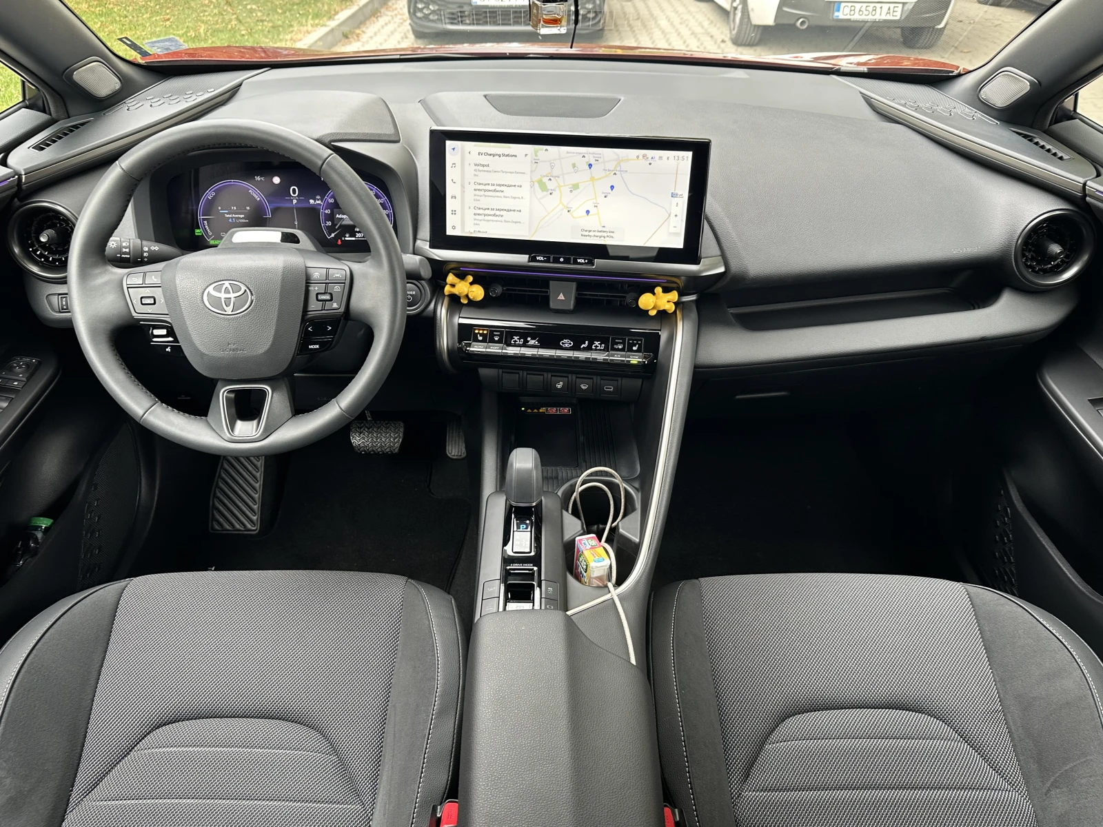 Toyota C-HR Plugin Hibrid, снимка 12 - Автомобили и джипове - 56736005