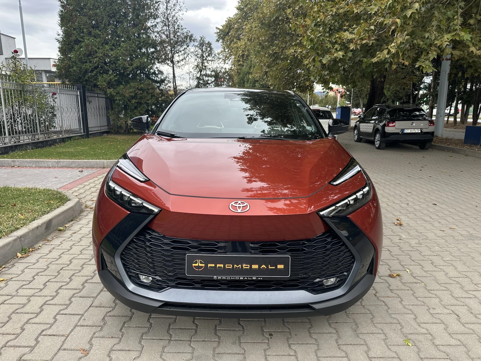 Toyota C-HR Plugin Hibrid, снимка 2 - Автомобили и джипове - 56736005
