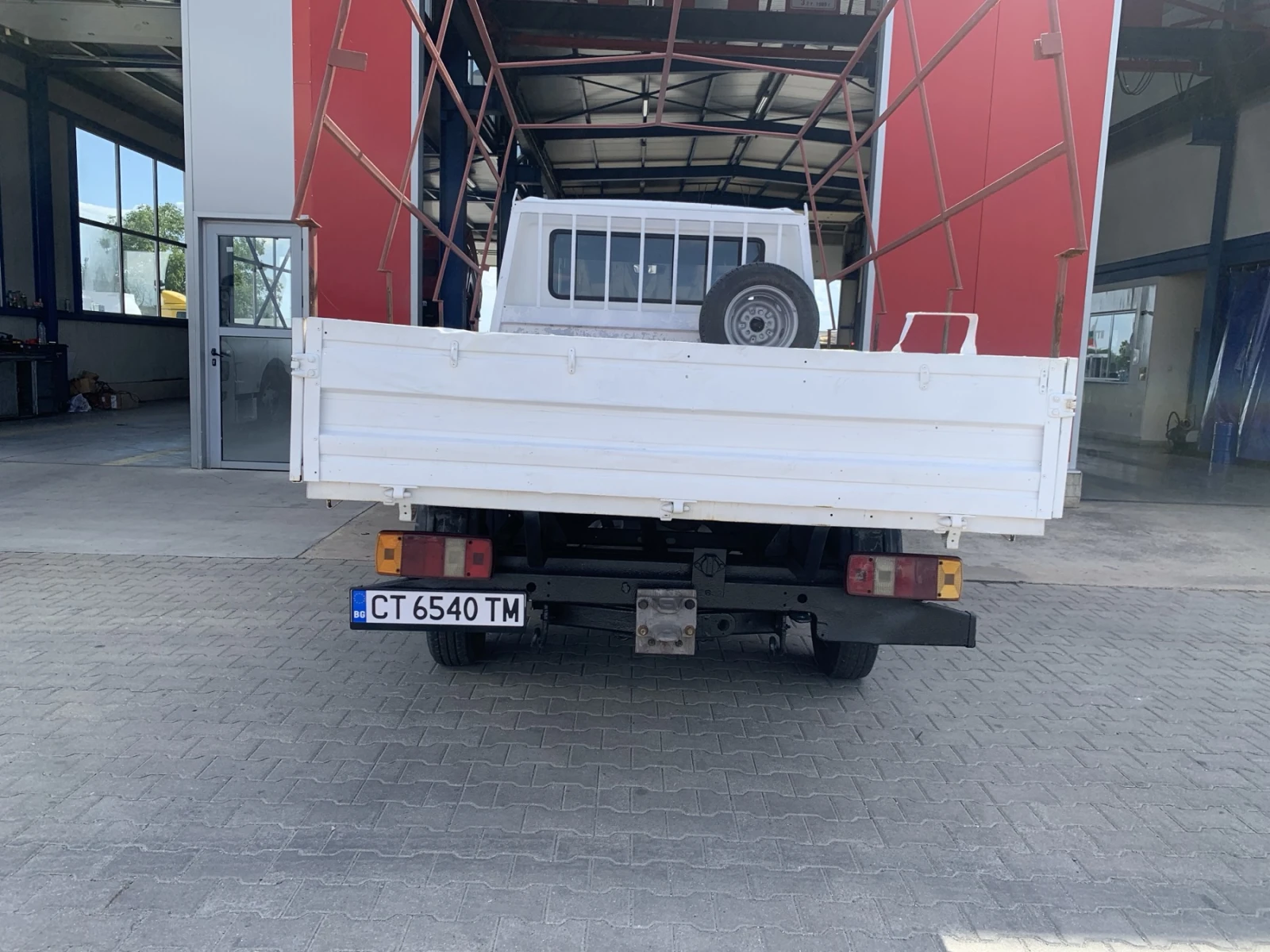 Mercedes-Benz 208  - изображение 4