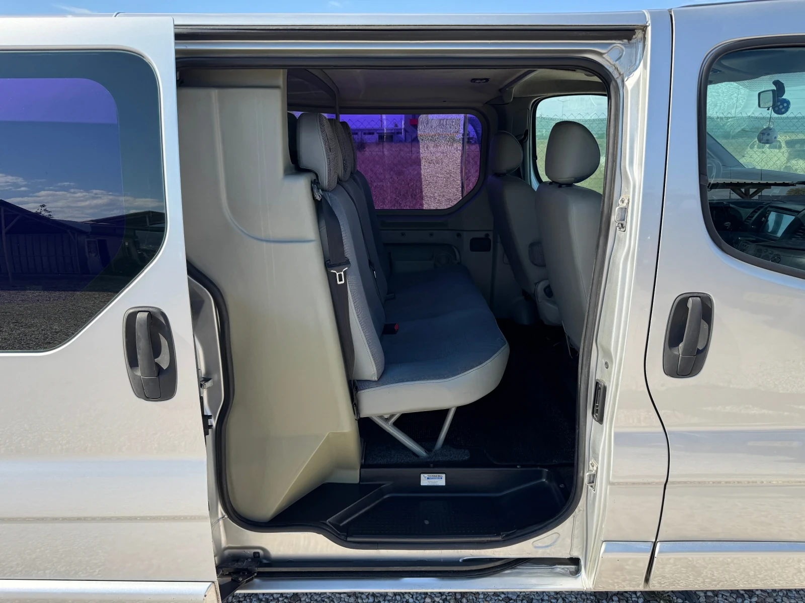 Renault Trafic 1.9 DCI L2 H1 - изображение 7