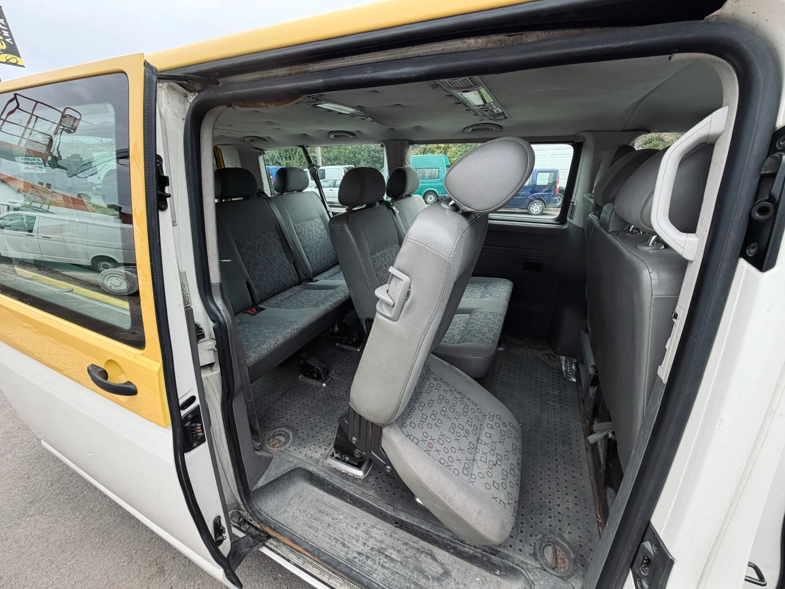 VW T5 1.9TDI / КЛИМА, снимка 6 - Бусове и автобуси - 56715098