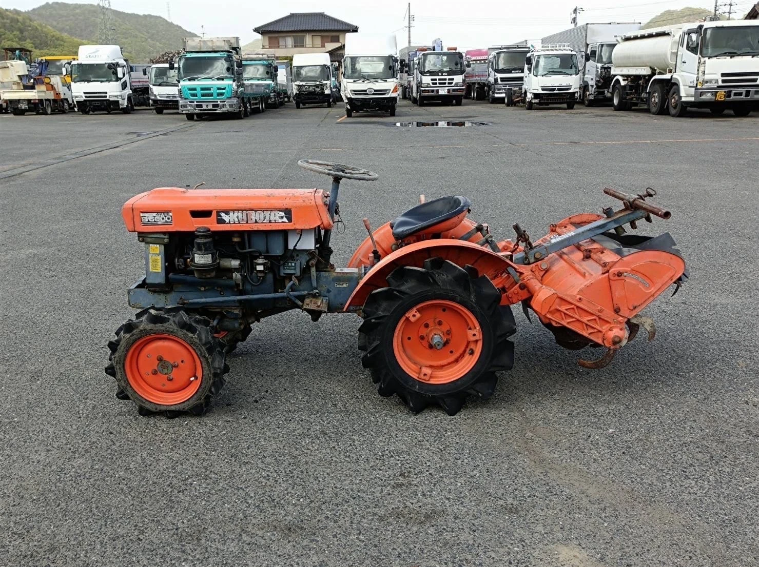 Трактор Kubota B6000DT - изображение 7