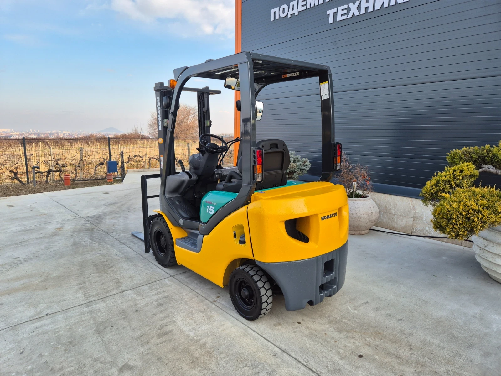  Komatsu  *  *   * ! | Mobile.bg   3