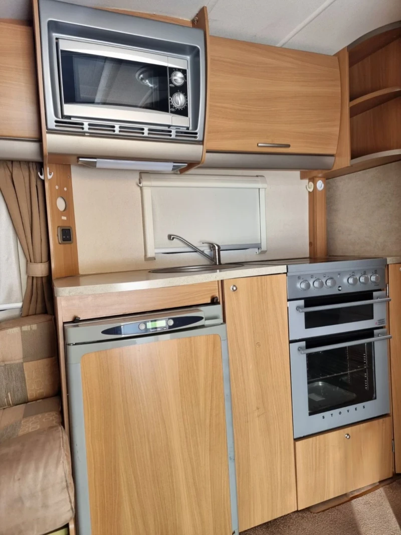Каравана Swift MERLIN S53, снимка 6 - Каравани и кемпери - 51522978