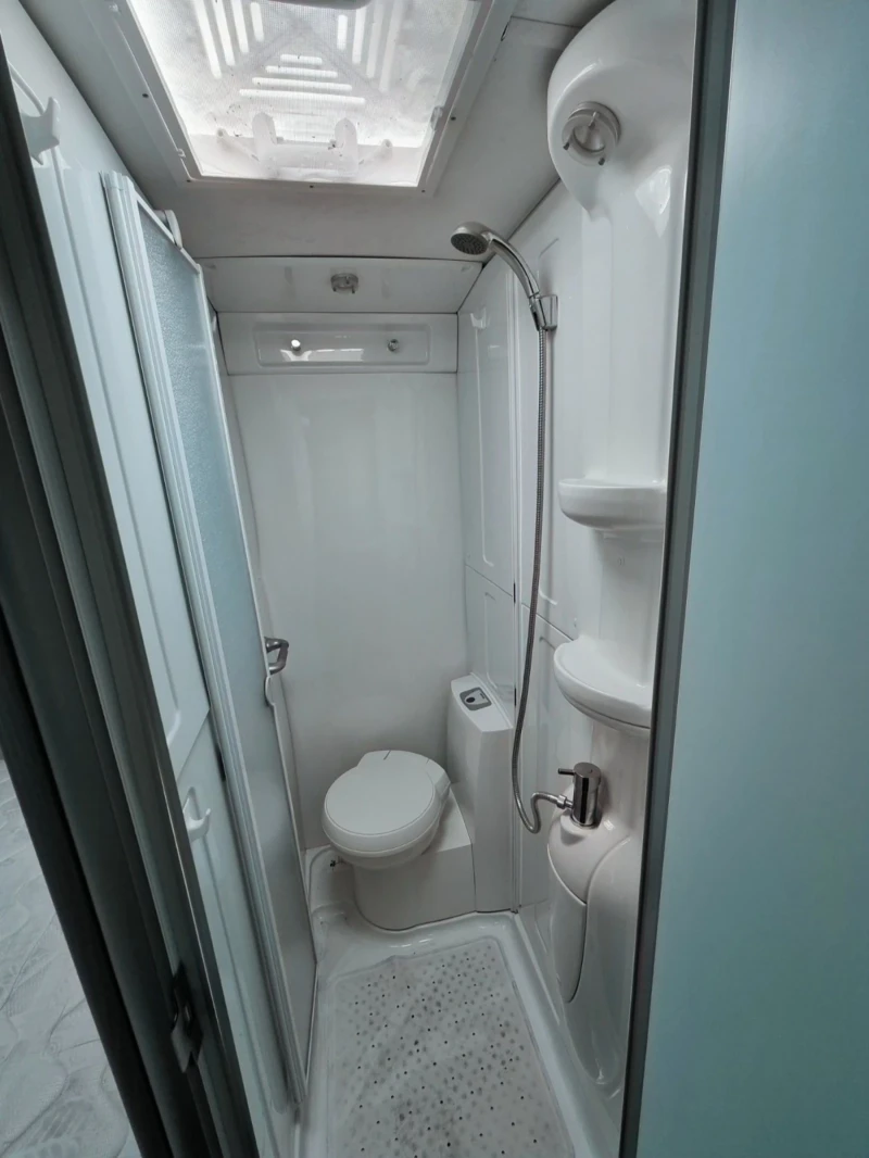 Каравана Swift MERLIN S53, снимка 14 - Каравани и кемпери - 51522978