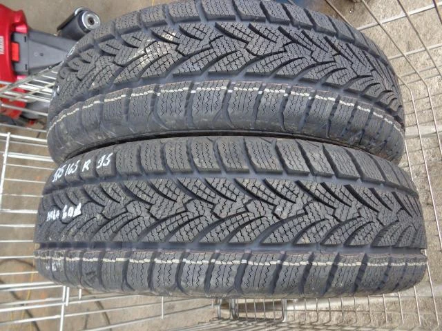 Гуми Зимни 175/65R15, снимка 10 - Гуми и джанти - 17870018