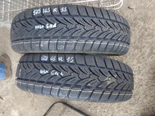 Гуми Зимни 175/65R15, снимка 4 - Гуми и джанти - 17870018