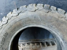 Гуми Всесезонни 235/75R15, снимка 5 - Гуми и джанти - 44388279